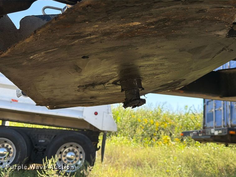 image for item DZ4859 2010 Manac HRS28 end dump trailer
