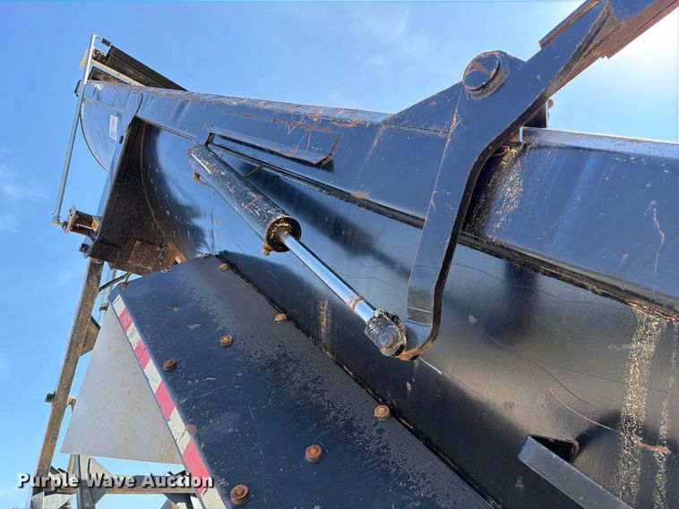 image for item DZ4859 2010 Manac HRS28 end dump trailer