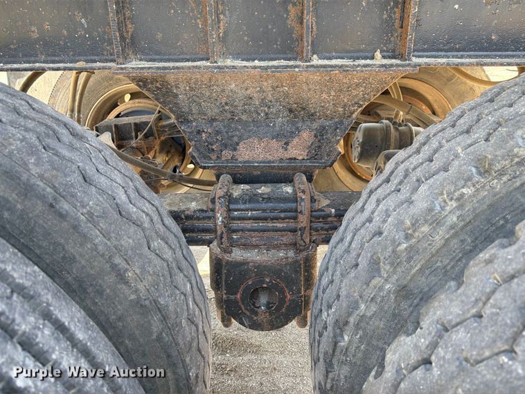 image for item DZ4859 2010 Manac HRS28 end dump trailer