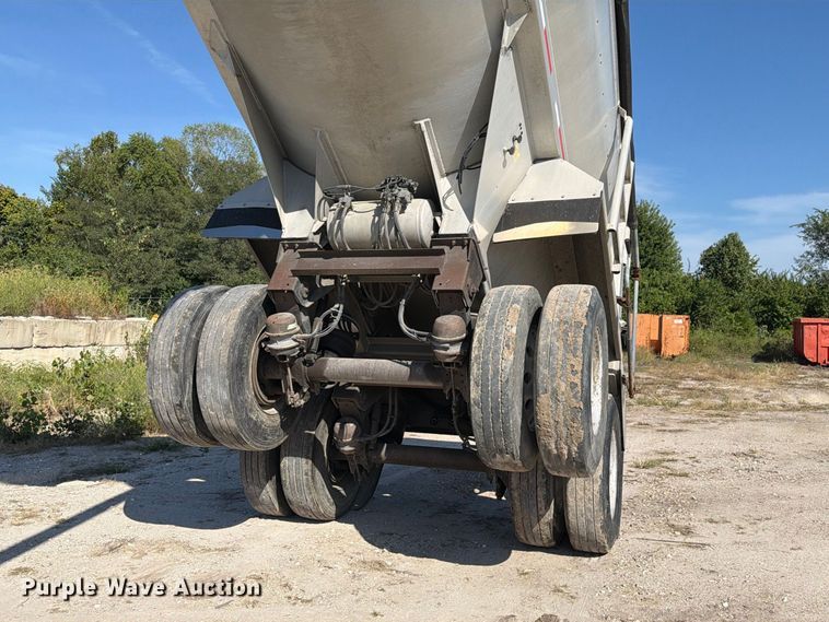 image for item DZ4860 2013 Travis S/97 end dump trailer