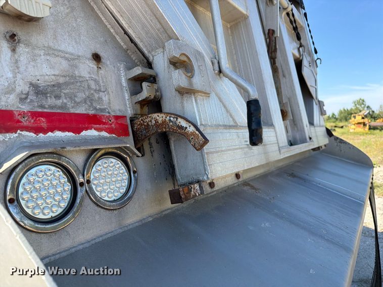 image for item DZ4860 2013 Travis S/97 end dump trailer