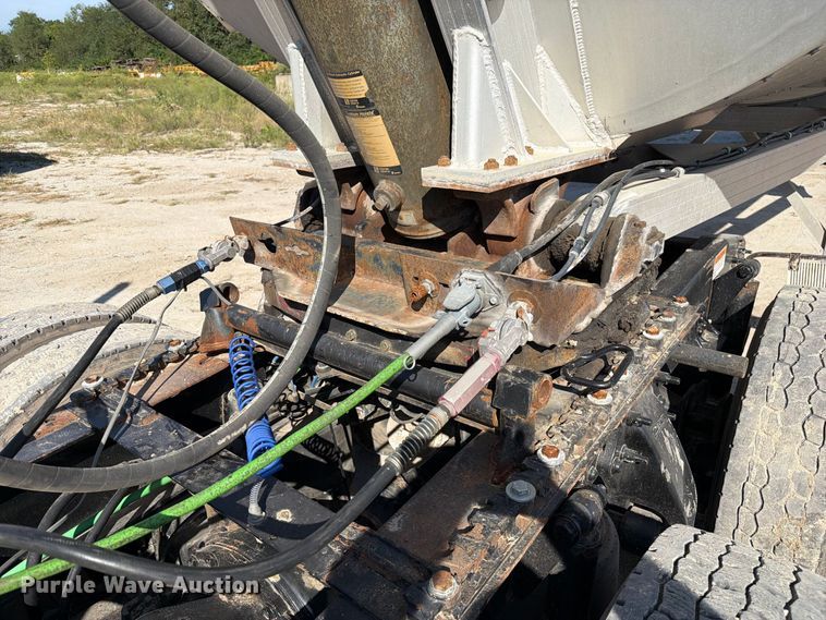 image for item DZ4860 2013 Travis S/97 end dump trailer