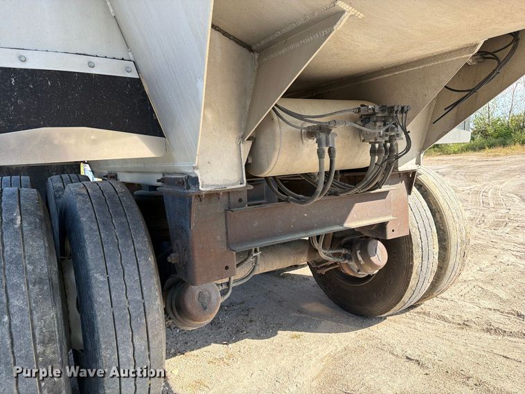 image for item DZ4860 2013 Travis S/97 end dump trailer