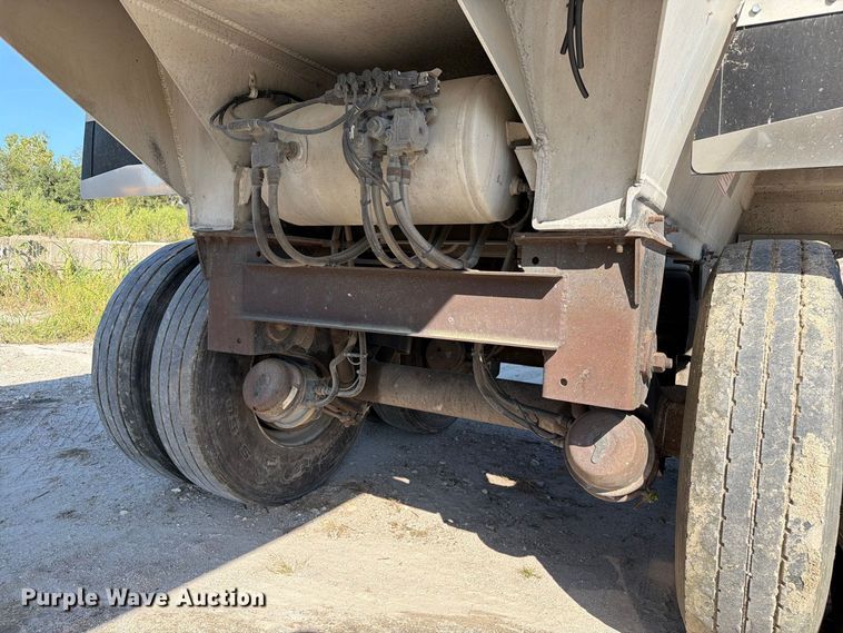 image for item DZ4860 2013 Travis S/97 end dump trailer