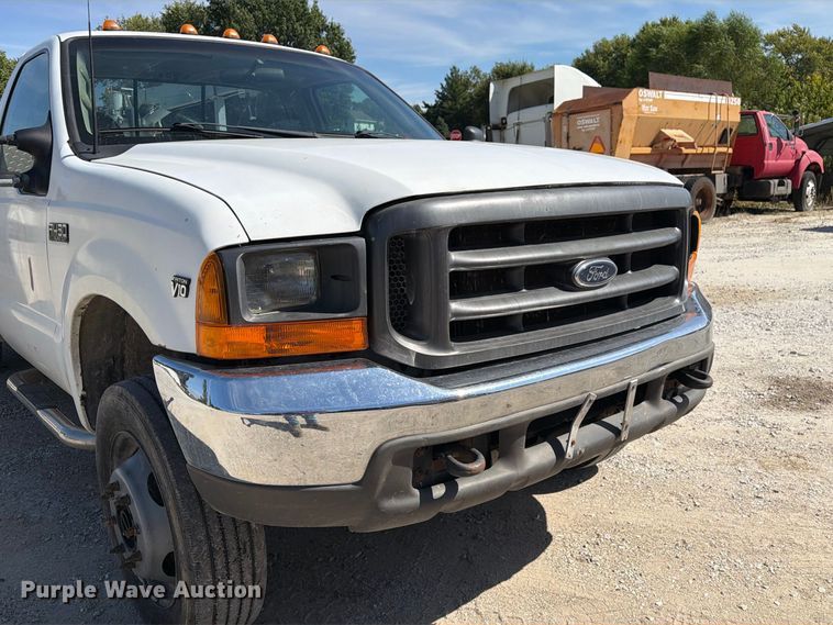 image for item DZ4904 1999 Ford F-450 XL Super Duty utility / service truck