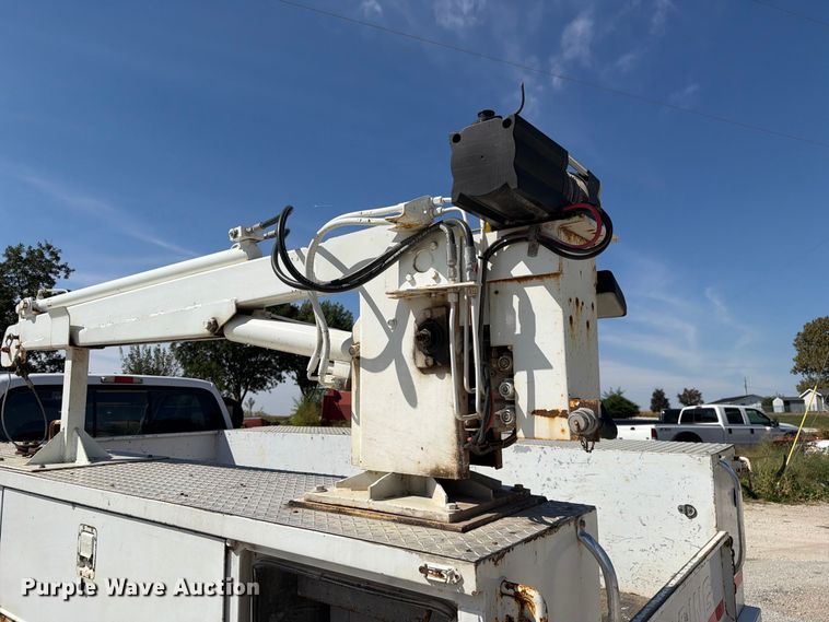image for item DZ4904 1999 Ford F-450 XL Super Duty utility / service truck
