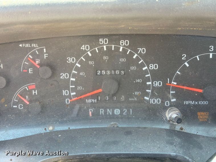 image for item DZ4904 1999 Ford F-450 XL Super Duty utility / service truck