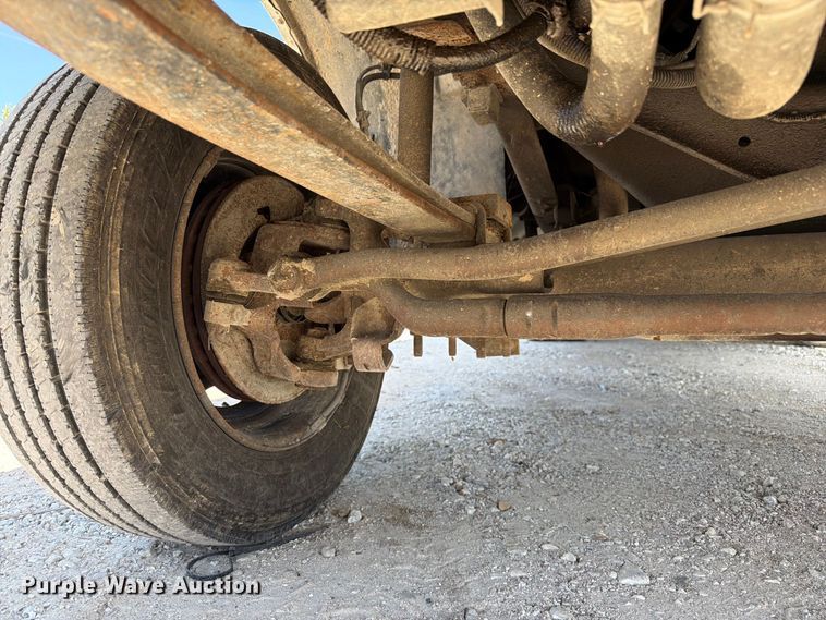 image for item DZ4904 1999 Ford F-450 XL Super Duty utility / service truck