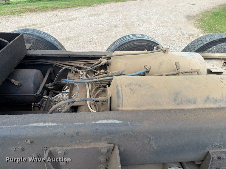 image for item EA0602 2006 Western Star 4900 dump truck