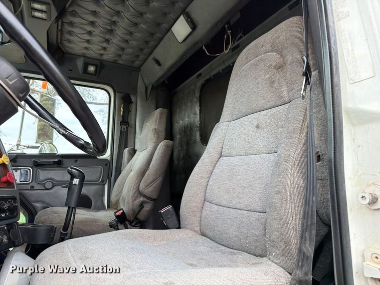 image for item EA0602 2006 Western Star 4900 dump truck
