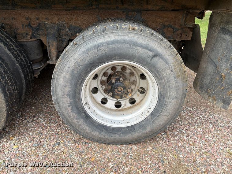 image for item EA0602 2006 Western Star 4900 dump truck