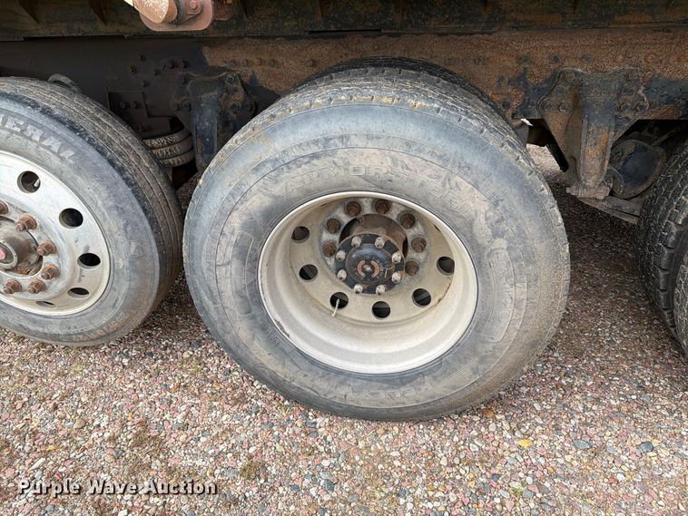 image for item EA0602 2006 Western Star 4900 dump truck