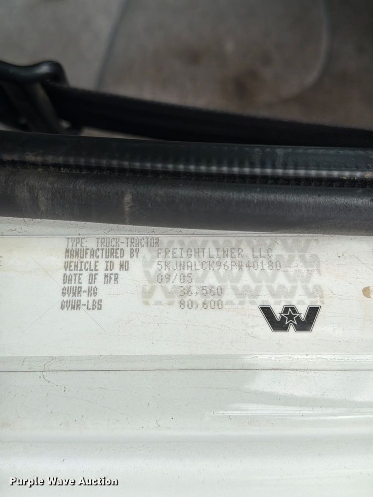 image for item EA0602 2006 Western Star 4900 dump truck