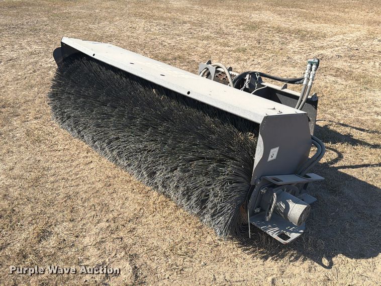 image for item EA7419 2022 CNH Industrial XXX skid steer broom