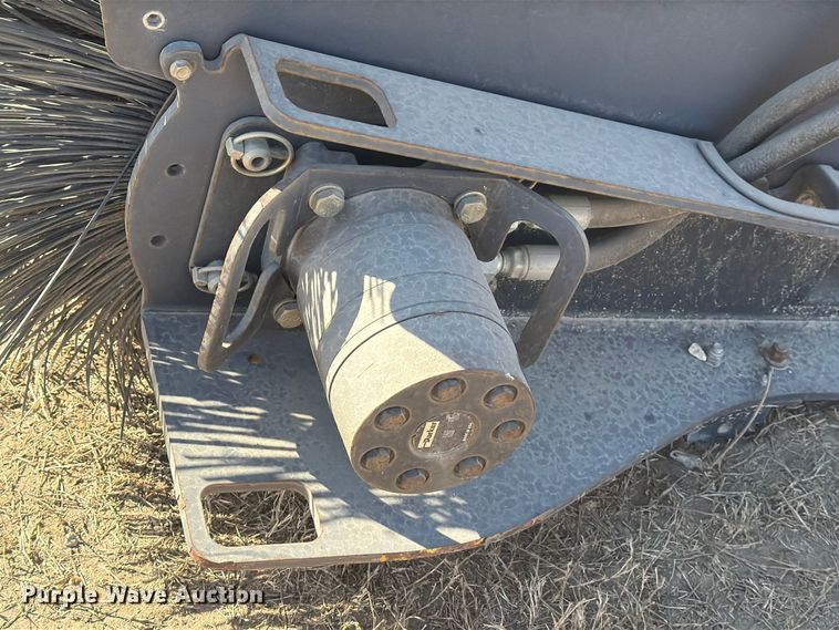 image for item EA7419 2022 CNH Industrial XXX skid steer broom