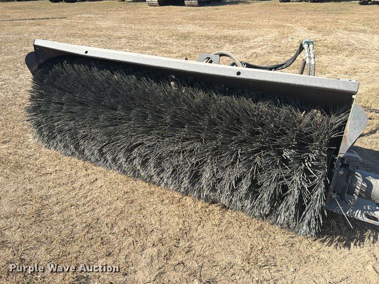 image for item EA7419 2022 CNH Industrial XXX skid steer broom