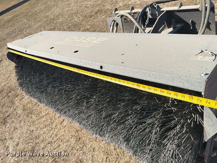 image for item EA7419 2022 CNH Industrial XXX skid steer broom