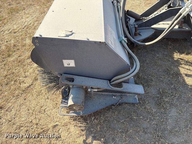 image for item EA7419 2022 CNH Industrial XXX skid steer broom