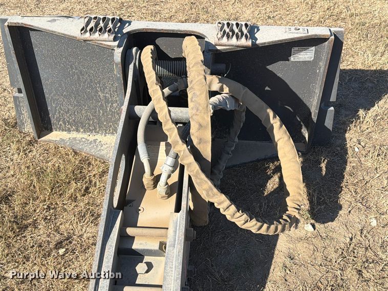 image for item EA7421 2023 Case CH-4M skid steer breaker