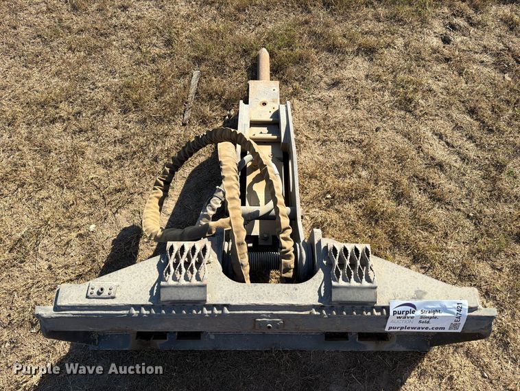 image for item EA7421 2023 Case CH-4M skid steer breaker