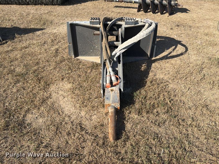 image for item EA7422 2023 Case CH-4M skid steer breaker