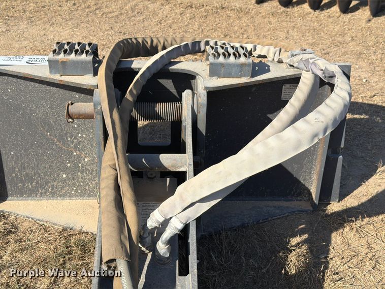 image for item EA7422 2023 Case CH-4M skid steer breaker