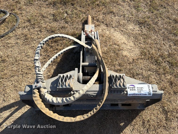 image for item EA7422 2023 Case CH-4M skid steer breaker