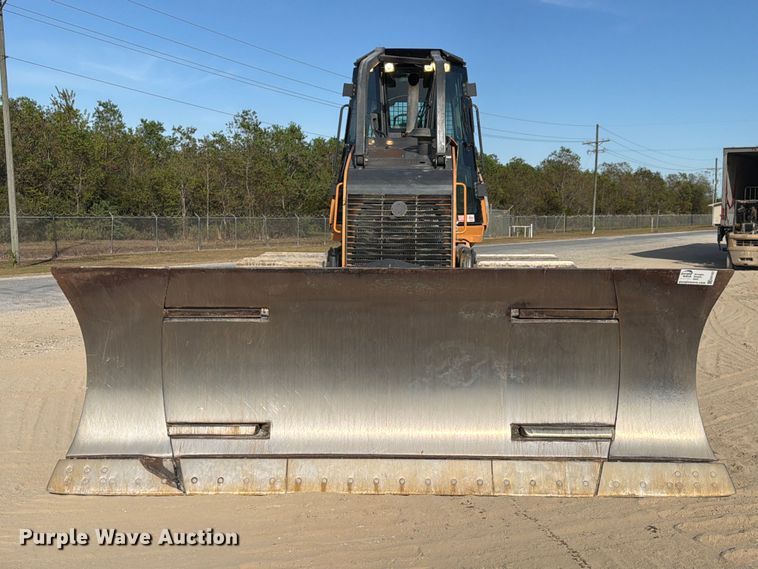 image for item EA7427 2020 Case 2050M dozer