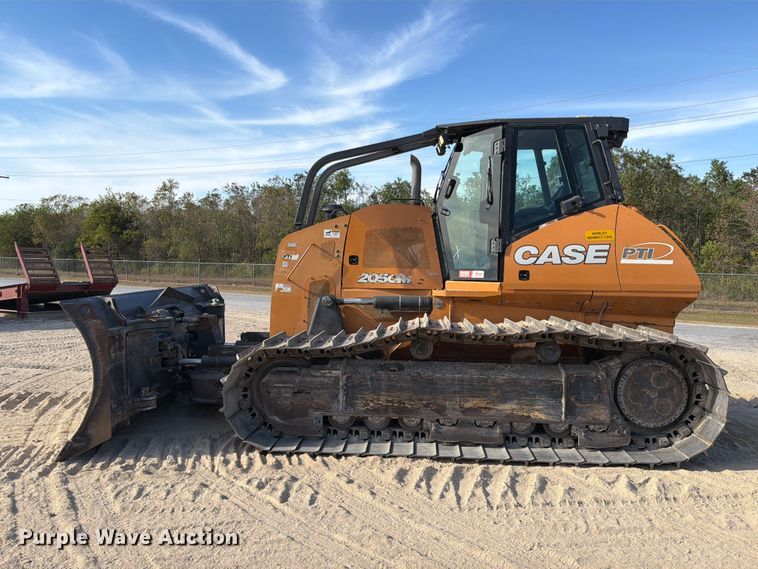 image for item EA7427 2020 Case 2050M dozer