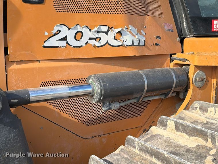 image for item EA7427 2020 Case 2050M dozer