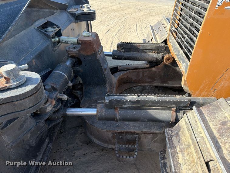 image for item EA7427 2020 Case 2050M dozer