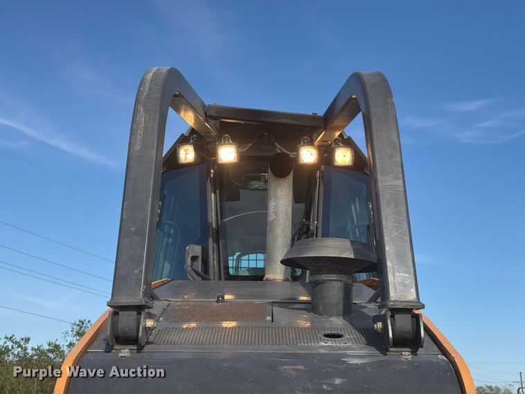 image for item EA7427 2020 Case 2050M dozer