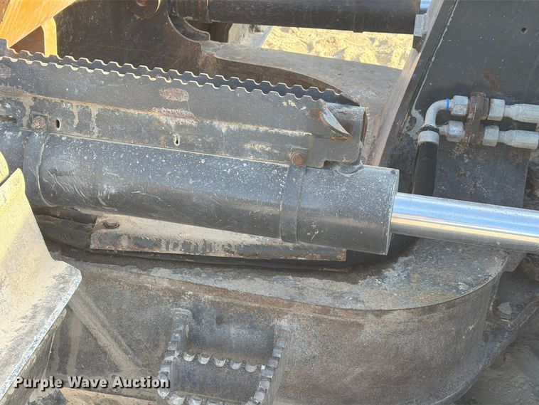 image for item EA7427 2020 Case 2050M dozer