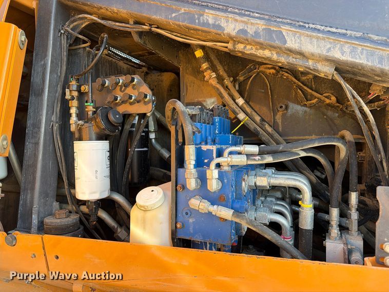 image for item EA7427 2020 Case 2050M dozer
