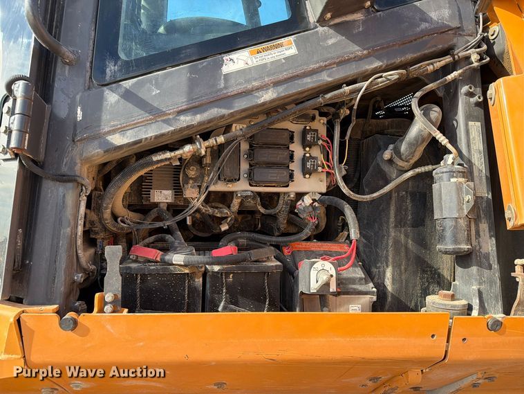 image for item EA7427 2020 Case 2050M dozer