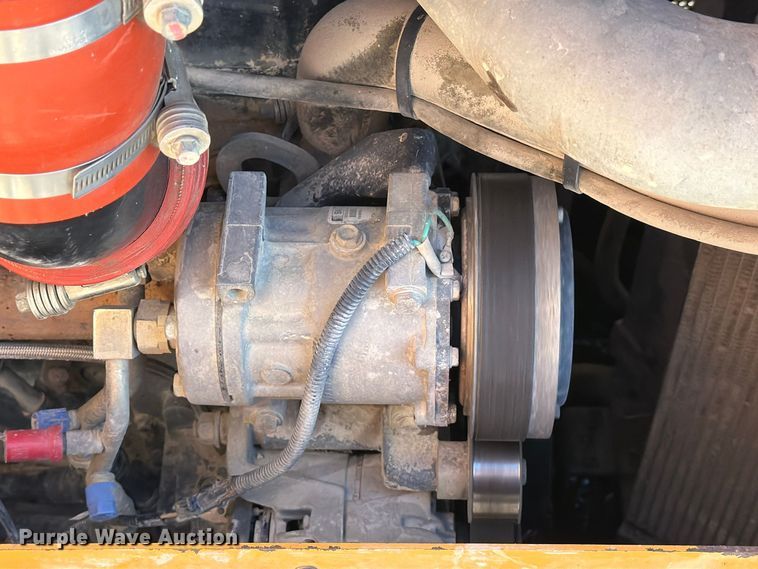 image for item EA7427 2020 Case 2050M dozer