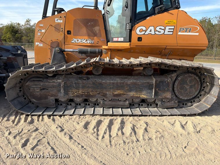 image for item EA7427 2020 Case 2050M dozer