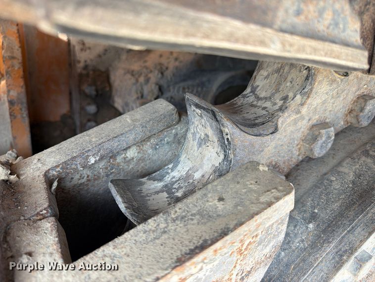 image for item EA7427 2020 Case 2050M dozer