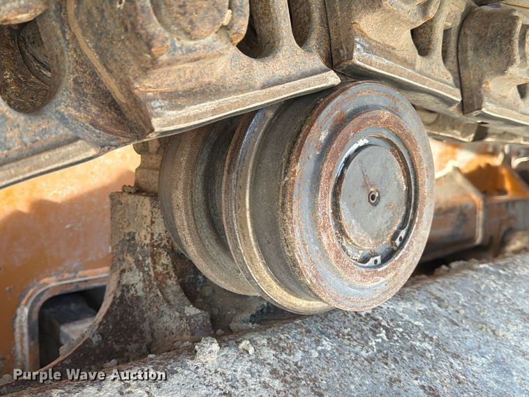 image for item EA7427 2020 Case 2050M dozer