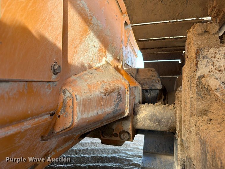 image for item EA7427 2020 Case 2050M dozer
