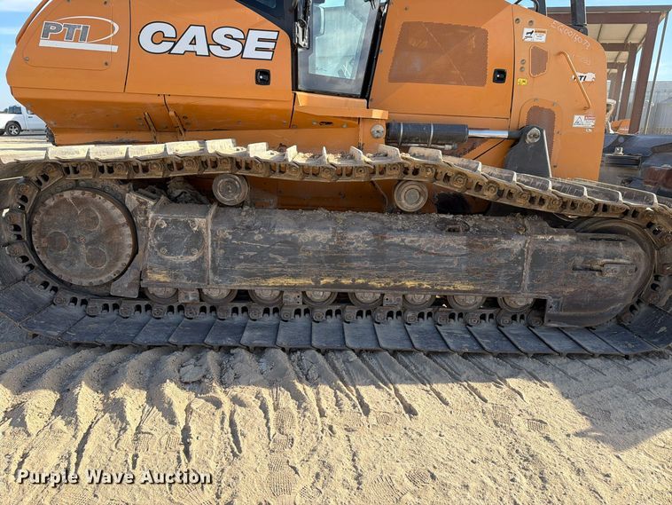 image for item EA7427 2020 Case 2050M dozer