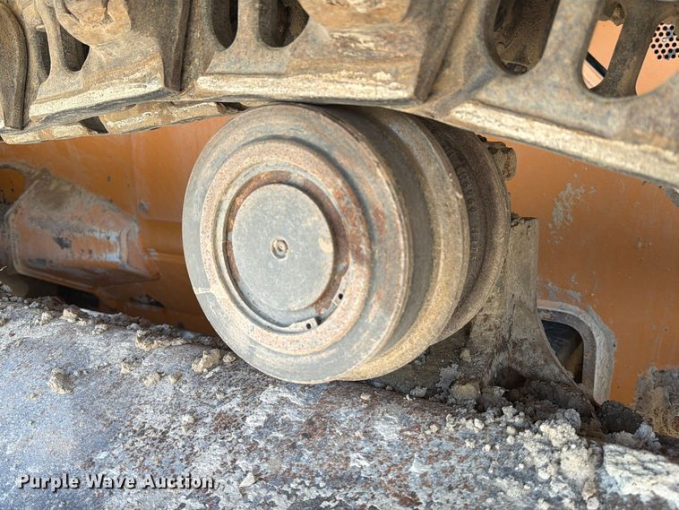 image for item EA7427 2020 Case 2050M dozer