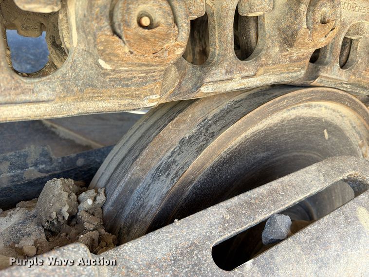 image for item EA7427 2020 Case 2050M dozer