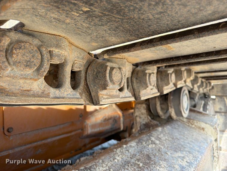 image for item EA7427 2020 Case 2050M dozer
