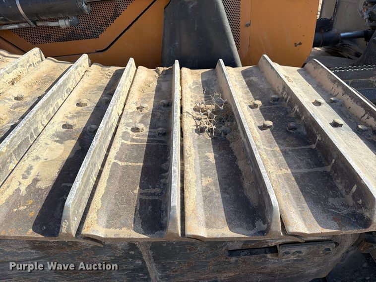 image for item EA7427 2020 Case 2050M dozer