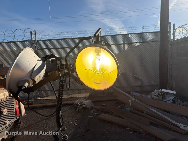 image for item EL2672 2014 Wacker Neuson LTN6L light plant
