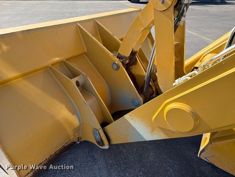 image for item EL2673 2019 Caterpillar 440 backhoe