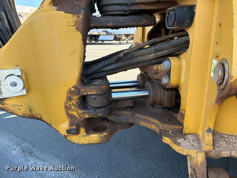 image for item EL2673 2019 Caterpillar 440 backhoe