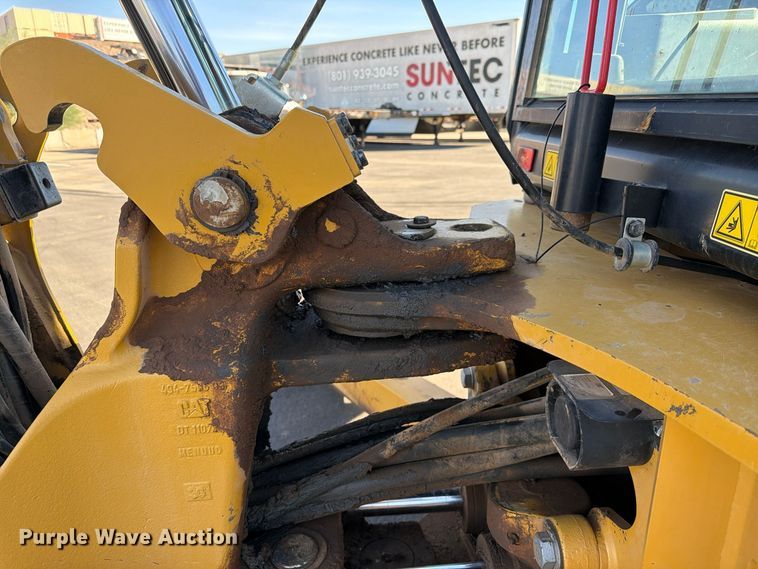 image for item EL2673 2019 Caterpillar 440 backhoe