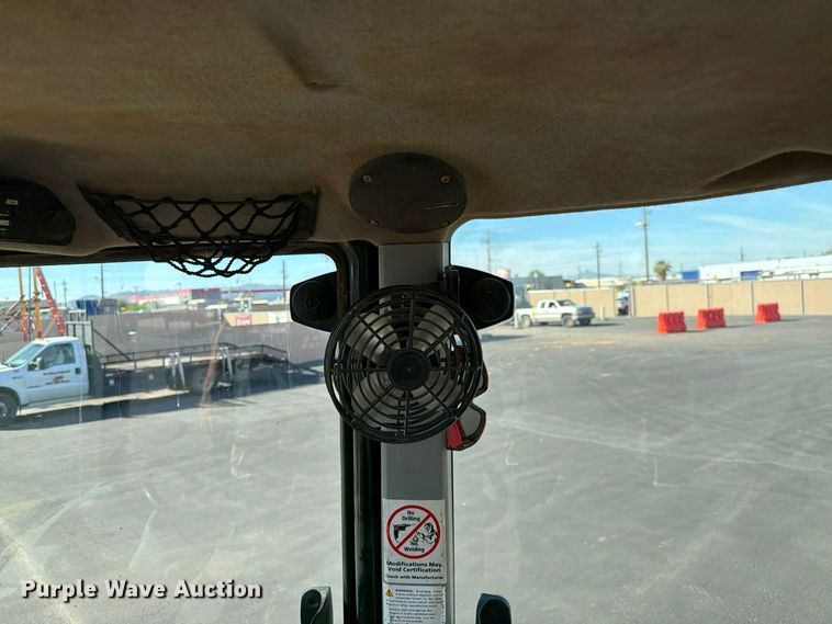 image for item EL2673 2019 Caterpillar 440 backhoe